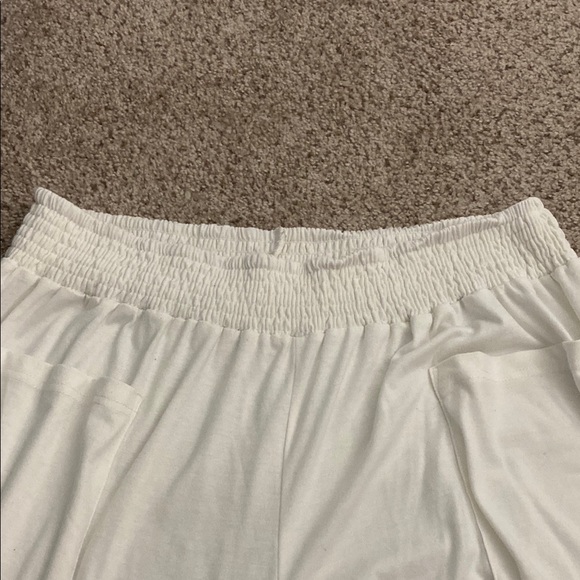 Amazon Women's White Wide Leg Pants - Picture 8 of 9